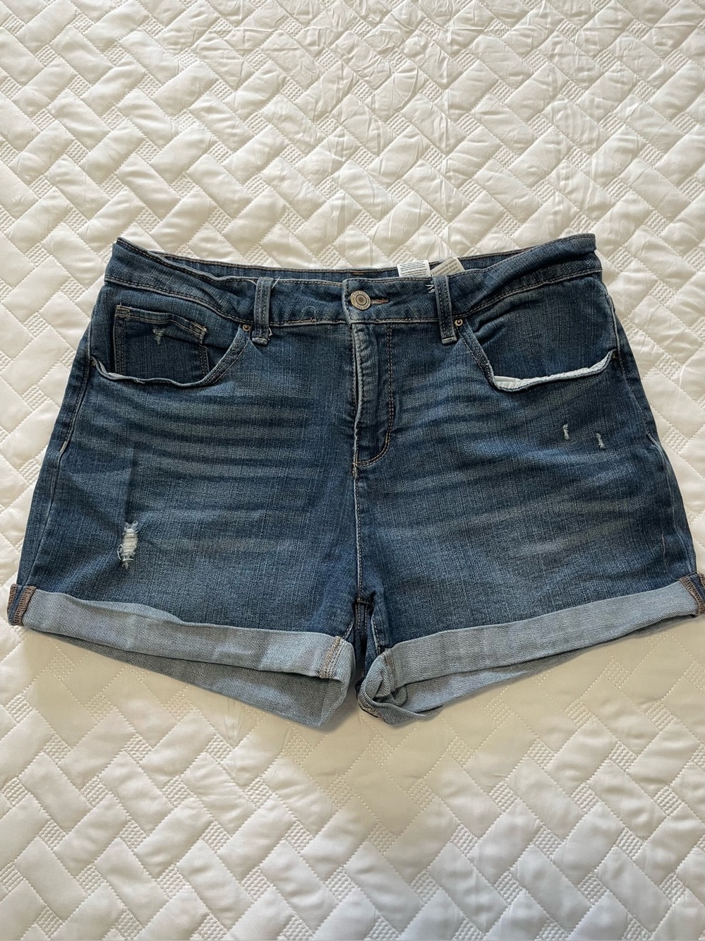 Time and Tru Dark Blue Rolled Cuff Denim Shorts